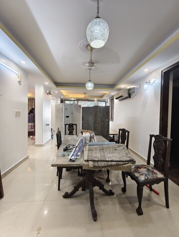 Living Room in 4 BHK Apartment at Vasant Kunj – for Rent