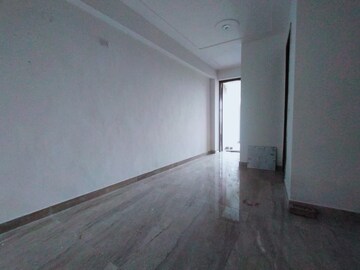 Room in 2 BHK Builder Floor at Saket – for Rent