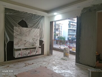 Parking in 4 BHK Builder Floor at Sector 43 – for Sale
