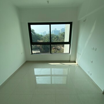 Room in 2 BHK Apartment at Dosti Eastern Bay Phase 2, Antop Hill Warehousing Society – for Rent
