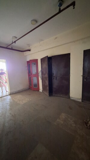 Furnished Amenities in 1.5 BHK Apartment at Sector 12 Greater Noida – for Sale