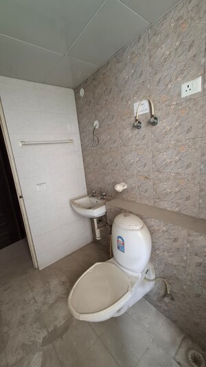 Bathroom in 1.5 BHK Apartment at Sector 12 Greater Noida – for Sale