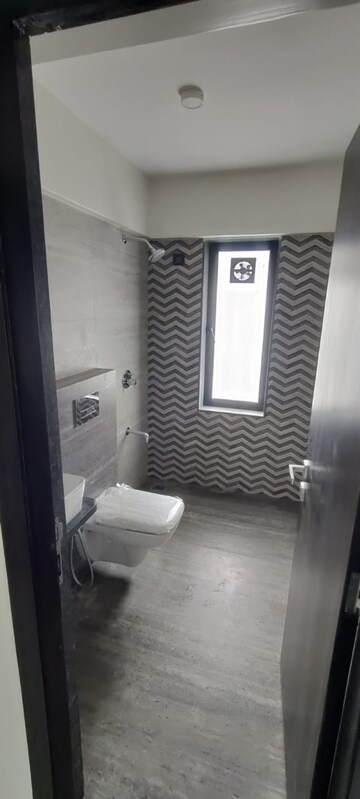 Bathroom in 4 BHK Apartment at Zindagi CHS, Khar West – for Rent