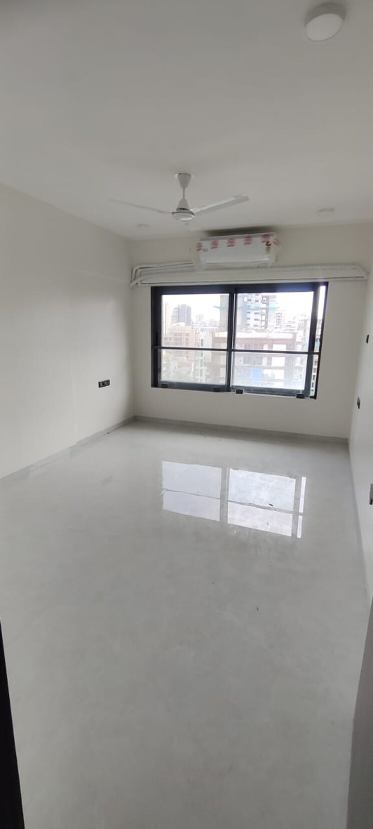 Room, zindagi-chs 4 Bedroom 1500 Sq.Ft. Apartment In Khar West Mumbai 9181610