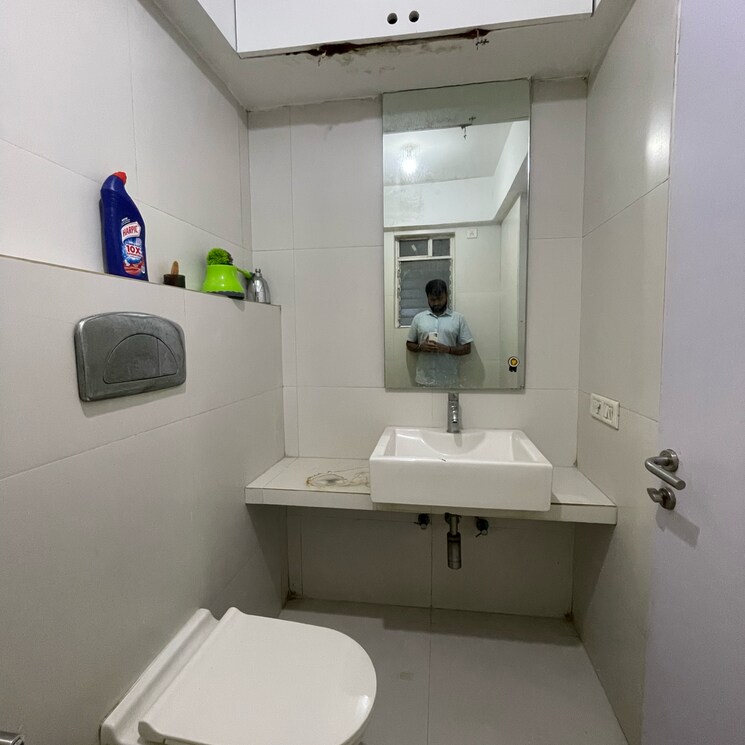 Bathroom, riddhi-gardens-chs 2 Bedroom 710 Sq.Ft. Apartment In Riddhi Gardens Mumbai 9181615