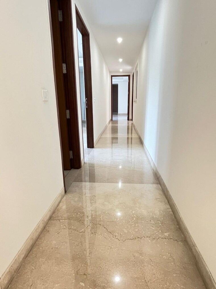 Living Room, sukhdev vihar 4 Bedroom 400 Sq.Yd. Builder Floor In Sukhdev Vihar Delhi 9181608