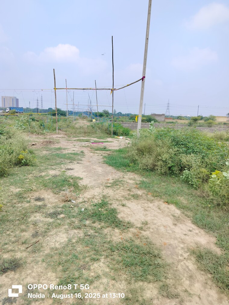undefined, sector 27 yamuna expressway  1000 Sq.Yd. Plot In Sector 27 Yamuna Expressway Greater Noida 9181642