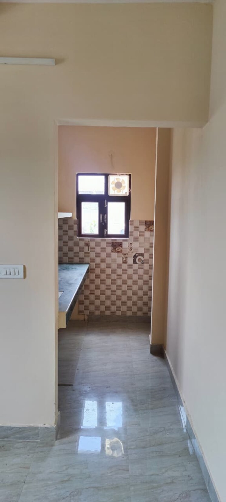 Kitchen, saket 1 Bedroom 450 Sq.Ft. Builder Floor In Saket Delhi 9181670