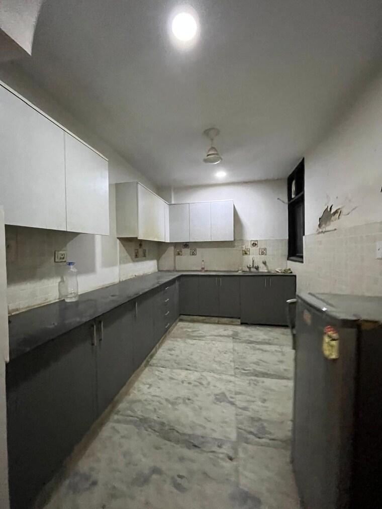 Kitchen, saket 3 Bedroom 1600 Sq.Ft. Builder Floor In Saket Delhi 9181712