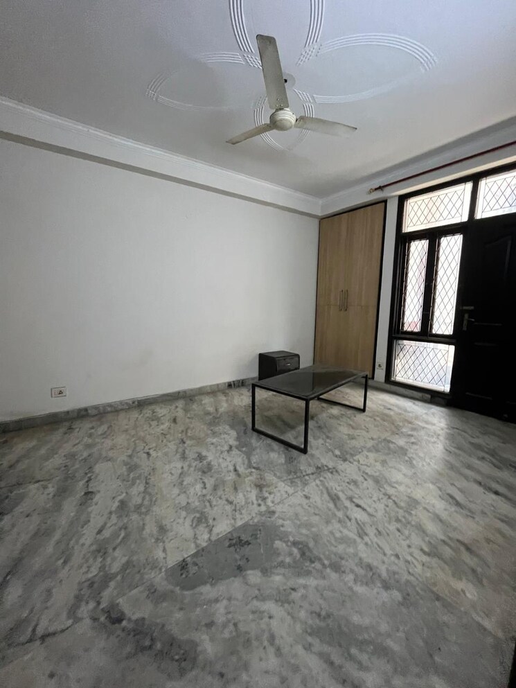 Room, saket 3 Bedroom 1600 Sq.Ft. Builder Floor In Saket Delhi 9181712