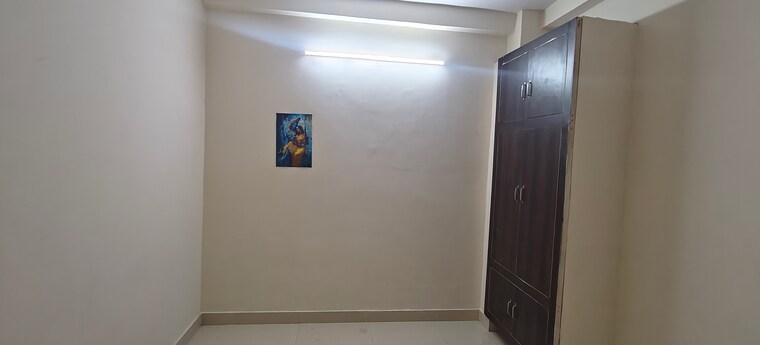 Room, mayur vihar phase 1 1 Bedroom 450 Sq.Ft. Builder Floor In Mayur Vihar Phase 1 Delhi 9181703