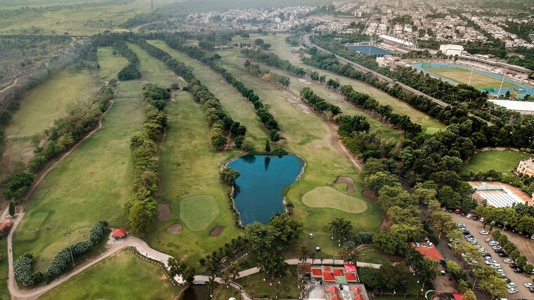 Exterior View, panchkula urban estate 3 Bedroom 360 Sq.Yd. Apartment In Panchkula Urban Estate Panchkula 9181662