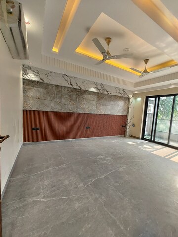 Living Room in 3 BHK Independent House at Sector 63 – for Rent