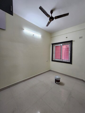 Room in 2 BHK Builder Floor at Hsr Layout – for Rent