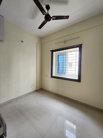 Room in 2 BHK Builder Floor at Hsr Layout – for Rent