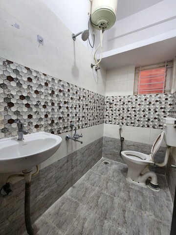 Master Bedroom in 2 BHK Builder Floor at Hsr Layout – for Rent