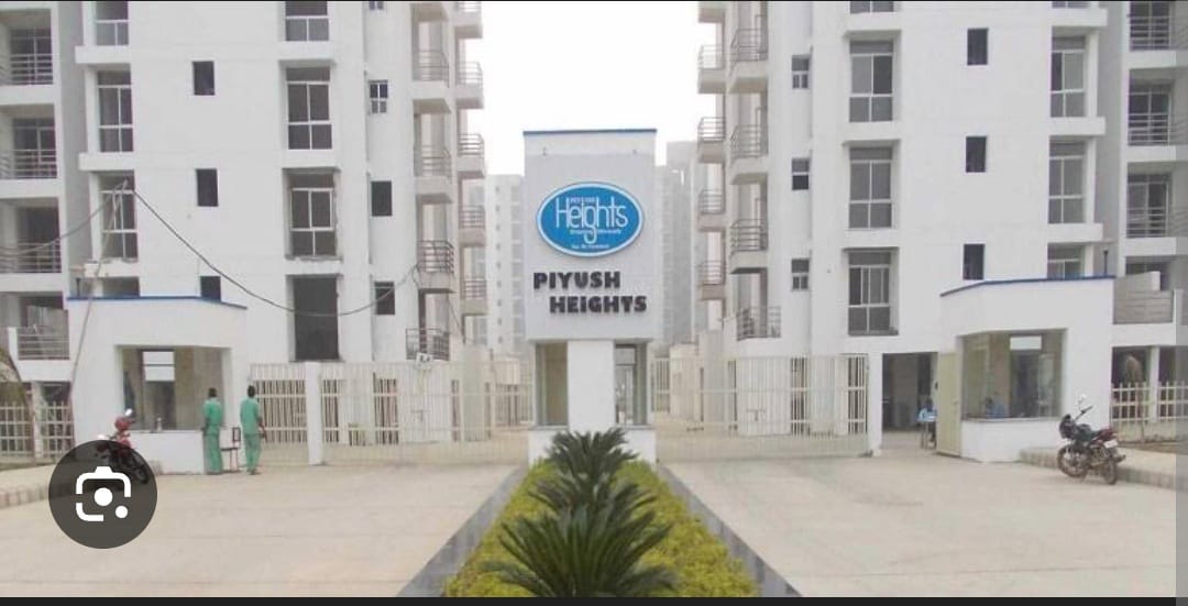 2 BHK Apartment For Sale in Piyush Heights