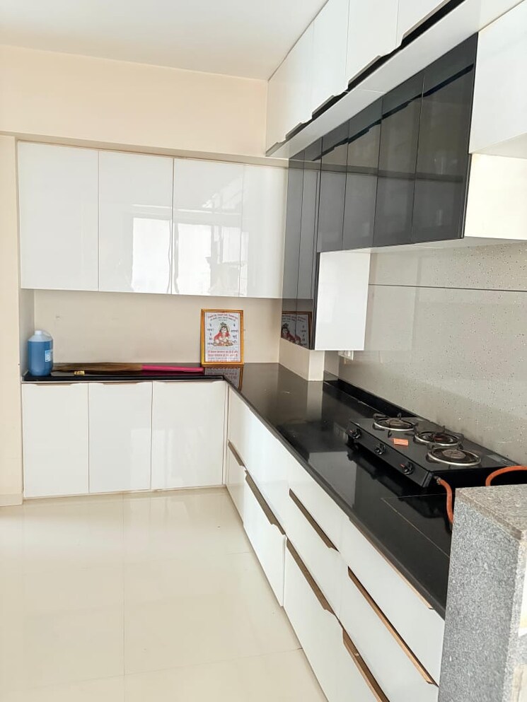 Kitchen, vaishnodevi circle 3 Bedroom 1740 Sq.Ft. Apartment In Vaishnodevi Circle Ahmedabad 9181637