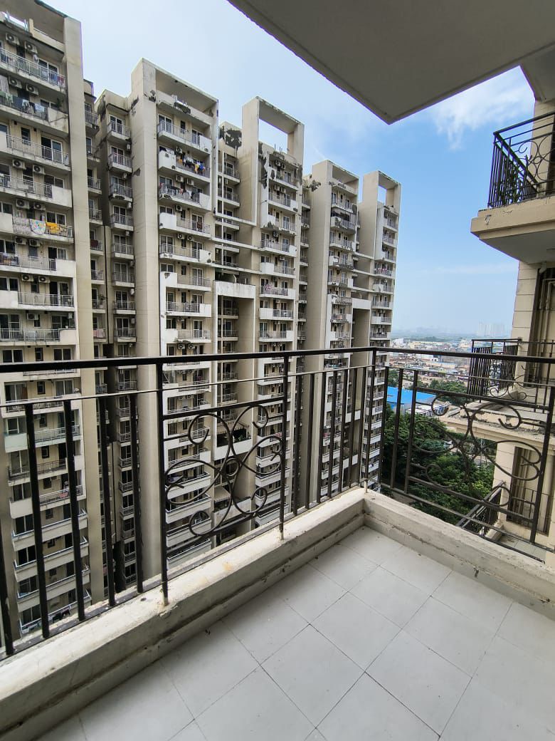 2 BHK Apartment For Rent in Signature Global The Millennia