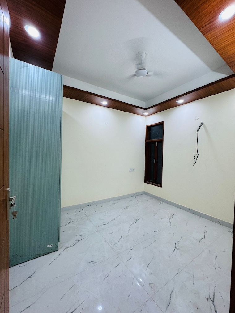 Room, saket 3 Bedroom 1100 Sq.Ft. Builder Floor In Saket Delhi 9181776