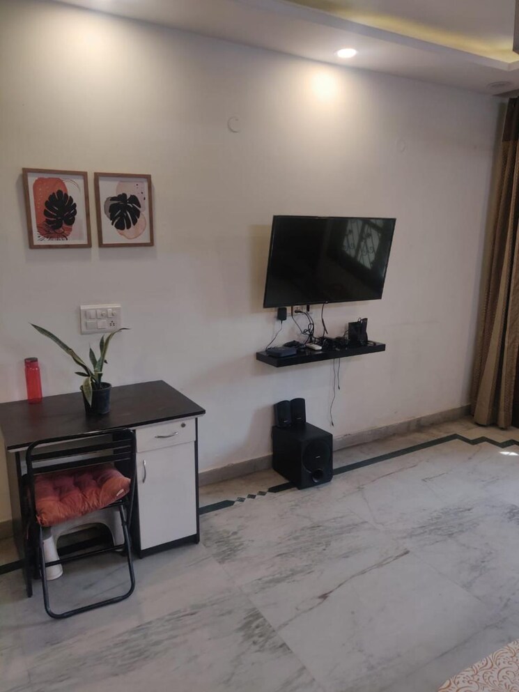 Living Room, lajpat nagar iii 2 Bedroom 1300 Sq.Ft. Builder Floor In Lajpat Nagar Iii Delhi 9181795