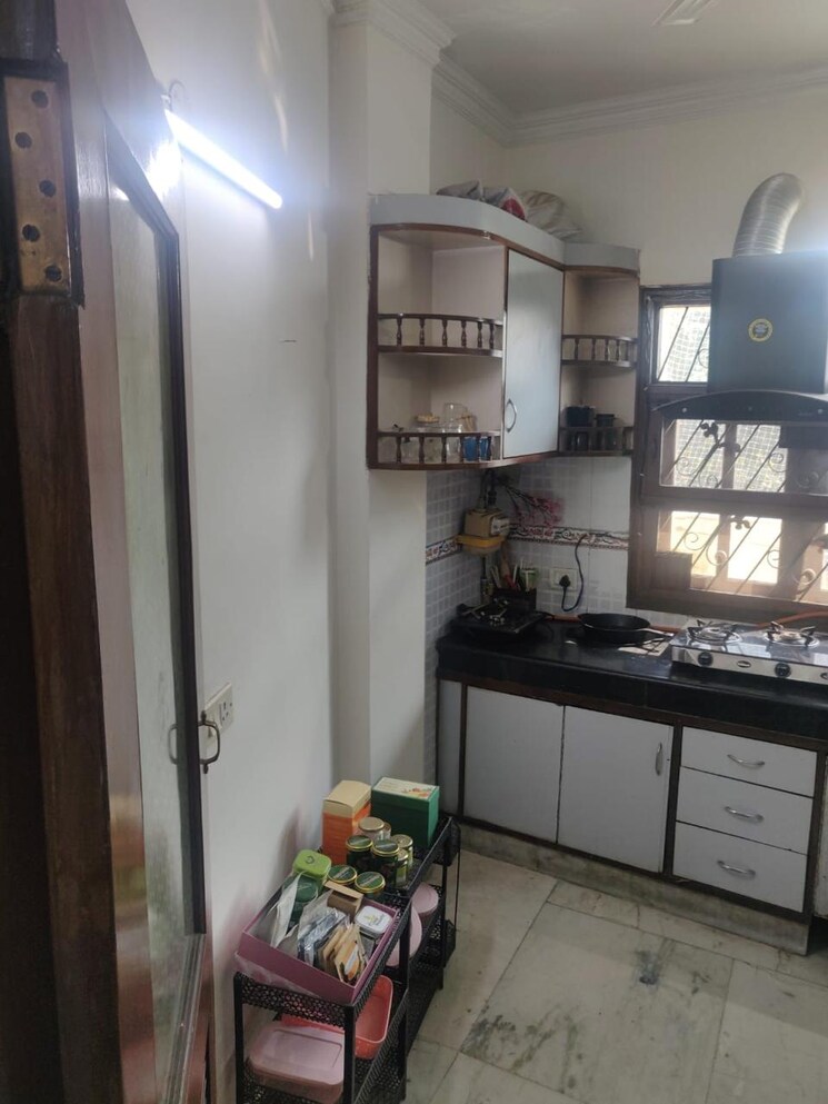Kitchen, lajpat nagar iii 2 Bedroom 1300 Sq.Ft. Builder Floor In Lajpat Nagar Iii Delhi 9181795