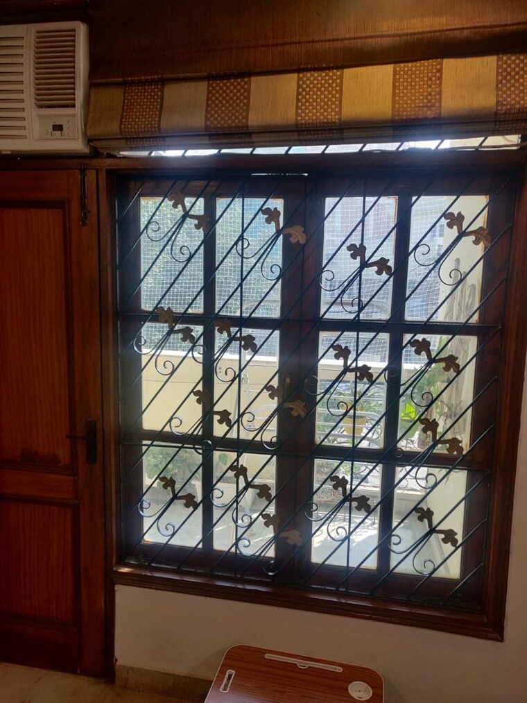 Other, lajpat nagar iii 2 Bedroom 1300 Sq.Ft. Builder Floor In Lajpat Nagar Iii Delhi 9181795