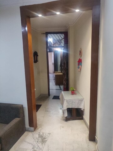  2 BHK Builder Floor at Lajpat Nagar Iii – for Rent