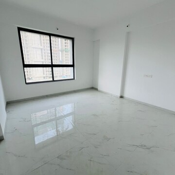 Room in 4 BHK Apartment at Pashan – for Sale