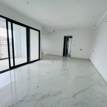 Room in 4 BHK Apartment at Pashan – for Sale