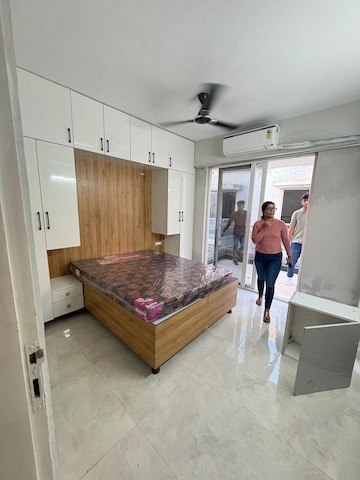 Bedroom in 2 BHK Apartment at Signature Global City, Sector 37d – for Rent