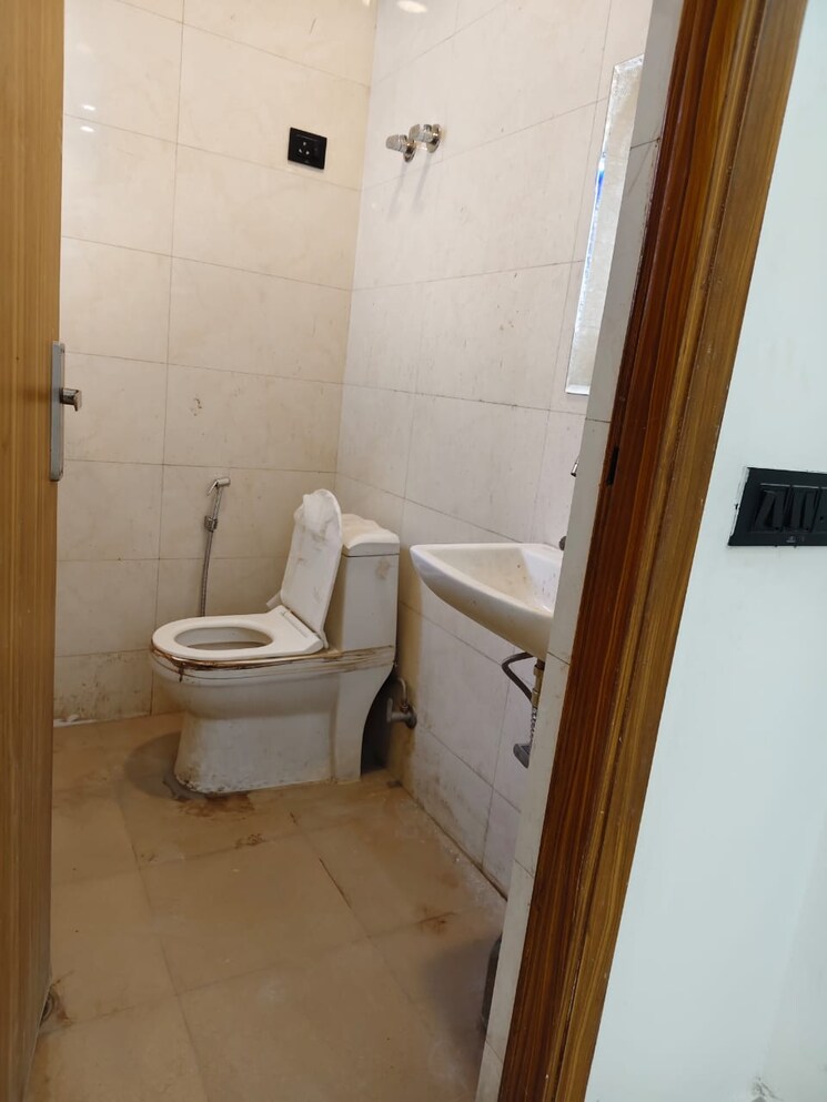 Bathroom, saket 1 Bedroom 450 Sq.Ft. Builder Floor In Saket Delhi 9181833