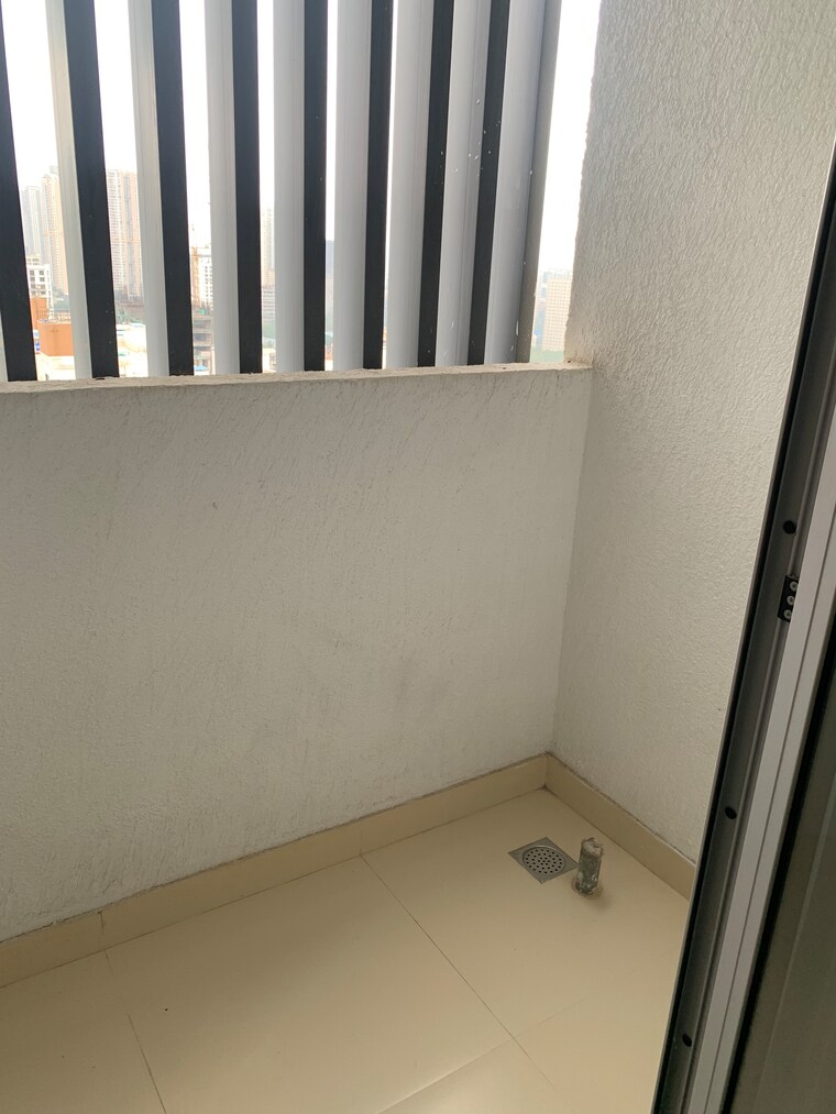 undefined, piramal-revanta-tower-3-and-4 2 Bedroom 660 Sq.Ft. Apartment In Mulund West Mumbai 9181812