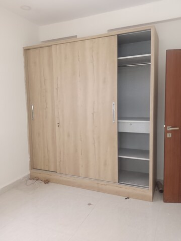 Room in 2 BHK Apartment at AJR Residency, Puppalaguda – for Rent