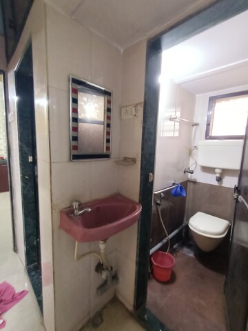 Bathroom in 1 BHK Apartment at Dombivli West – for Rent