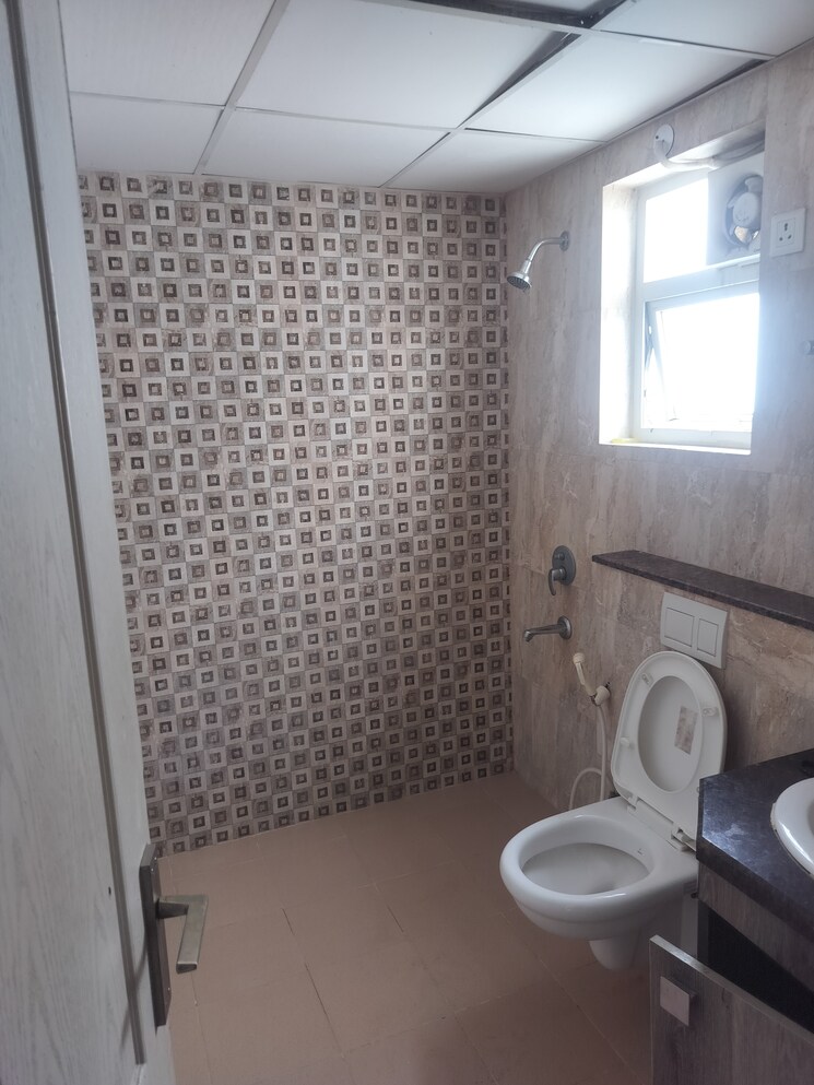 Bathroom, anant-raj-maceo 3 Bedroom 1862 Sq.Ft. Apartment In Sector 91 Gurgaon 9181880