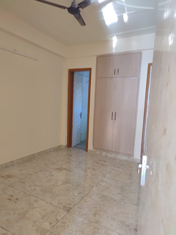 undefined, tulip-mall 2.5 Bedroom 180 Sq.Mt. Builder Floor In Sector 46 Noida 9181913