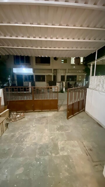 Living Room in 2.5 BHK Apartment at Yashodanandan Apartment, Viman Nagar – for Rent