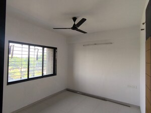 Room in 2 BHK Apartment at Jahangirabad – for Sale