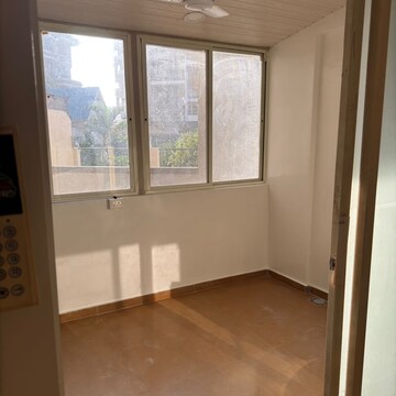 Room in 3 BHK Apartment at Rachana Beverly Hills, Vasant Vihar – for Sale