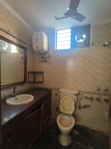 Bathroom in 3 BHK Builder Floor at Malviya Nagar – for Rent
