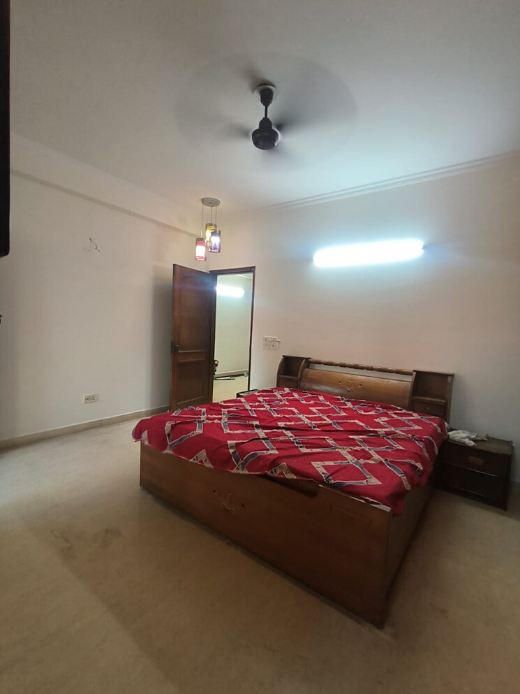 Bedroom, malviya nagar 3 Bedroom 1800 Sq.Ft. Builder Floor In Malviya Nagar Delhi 9182013