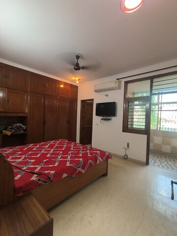 Bedroom in 3 BHK Builder Floor at Malviya Nagar – for Rent