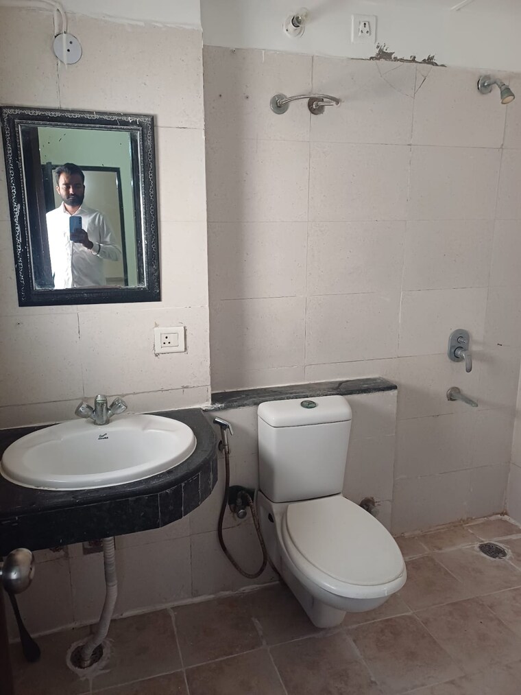 Bathroom, amolik-heights 2 Bedroom 587 Sq.Ft. Apartment In Sector 88 Faridabad 9182012