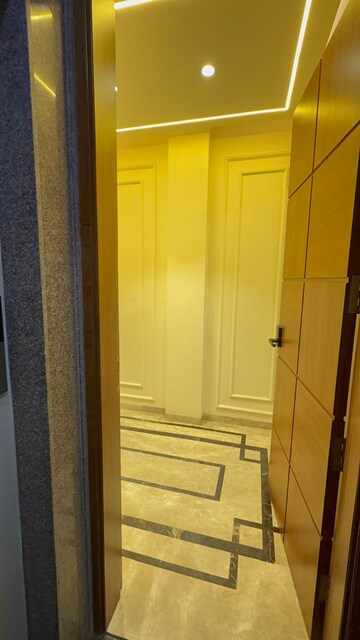  2 BHK Builder Floor at Lajpat Nagar I – for Rent