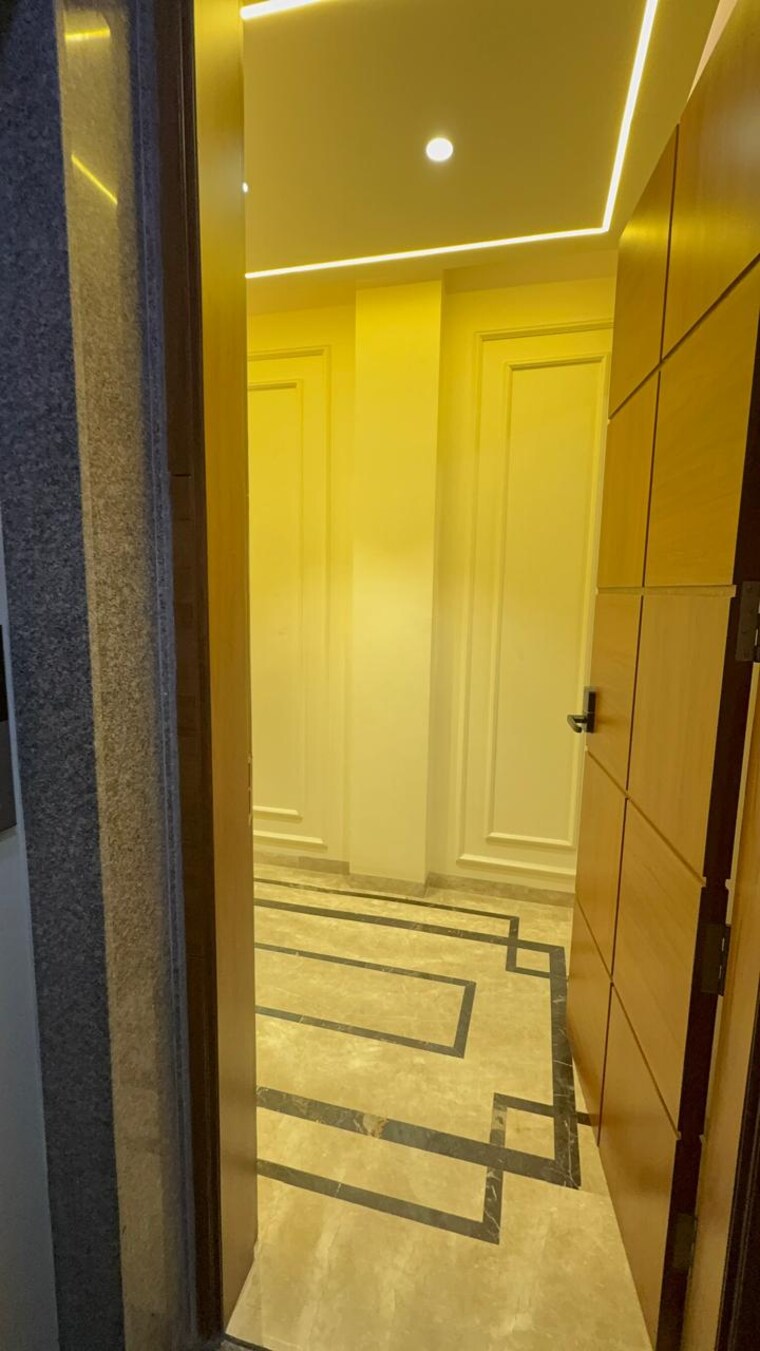 Other, lajpat nagar i 2 Bedroom 900 Sq.Ft. Builder Floor In Lajpat Nagar I Delhi 9182051