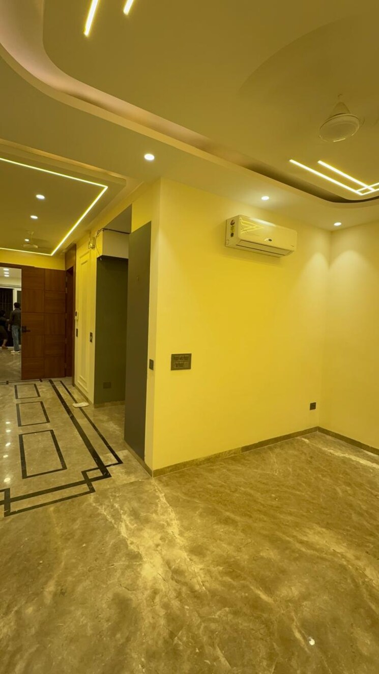 Room, lajpat nagar i 2 Bedroom 900 Sq.Ft. Builder Floor In Lajpat Nagar I Delhi 9182051