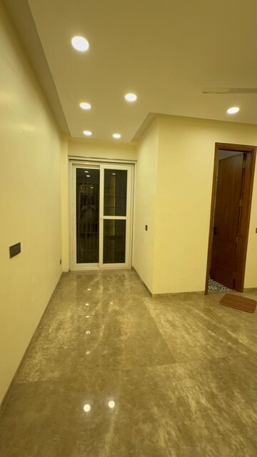 Room in 2 BHK Builder Floor at Lajpat Nagar I – for Rent