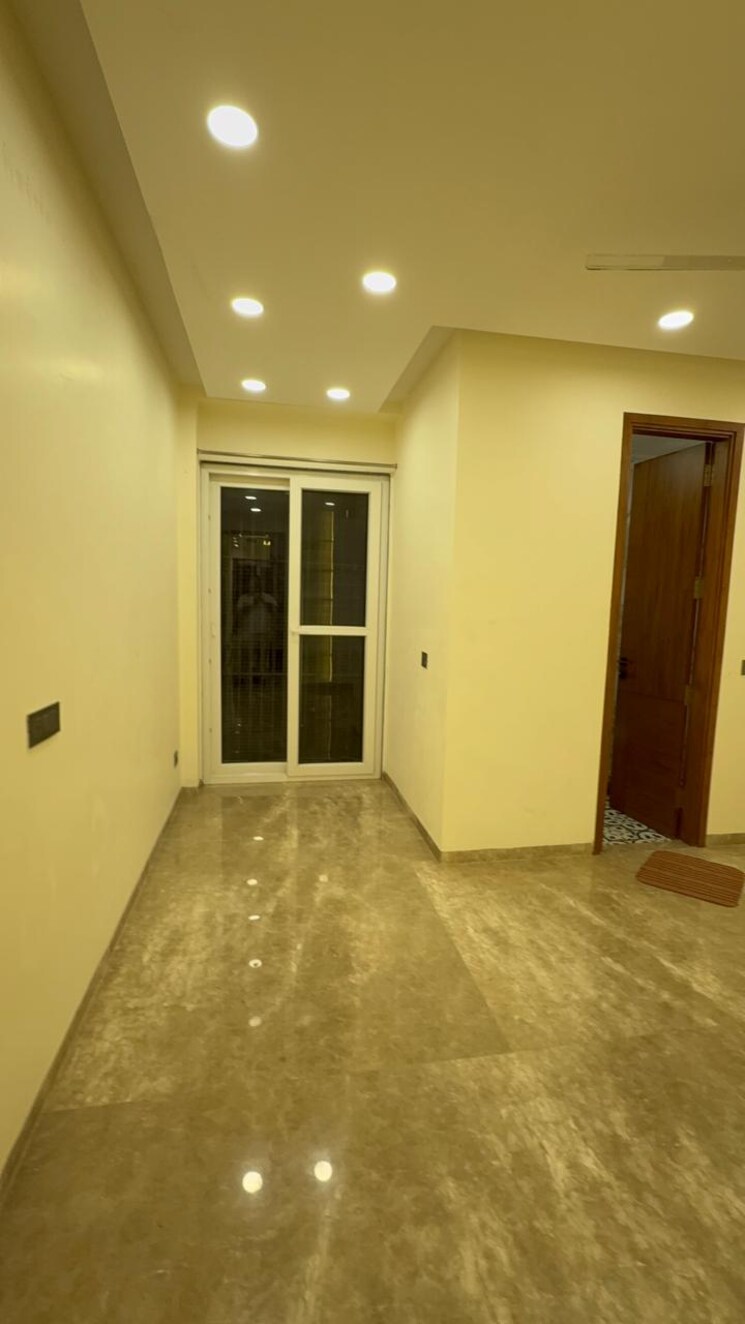 Room, lajpat nagar i 2 Bedroom 900 Sq.Ft. Builder Floor In Lajpat Nagar I Delhi 9182051