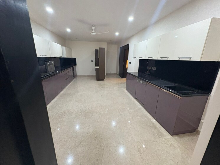 Kitchen, nitesh-logos 4 Bedroom 5502 Sq.Ft. Apartment In Mg Road Bangalore 9182138